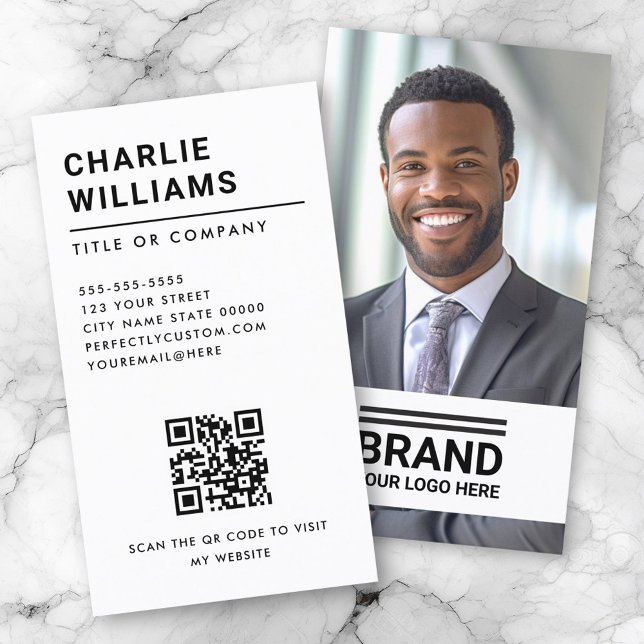 Fullt logotyp - modern, minimalistisk QR-kodvit Visitkort (Skapare uppladdad)