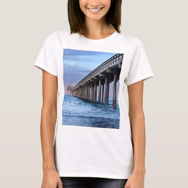 Fullt måne över pier, Kalifornien Tee (Framsida)