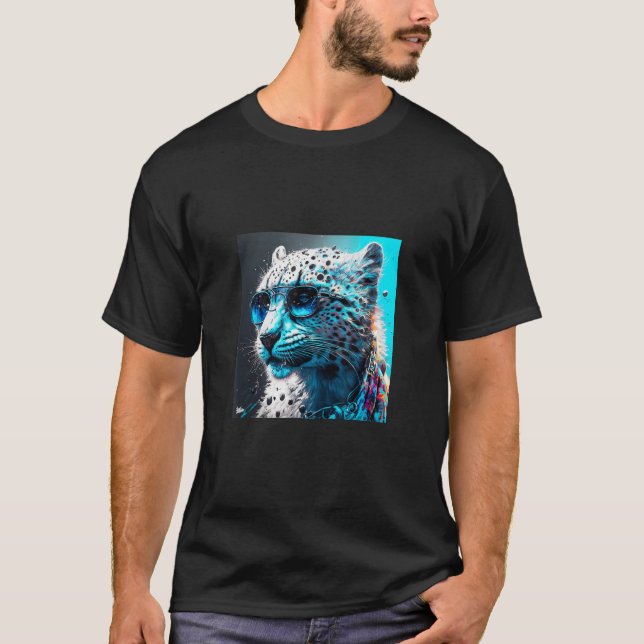 Fun animal motif  snow leopard with sunglasses t shirt (Framsida)