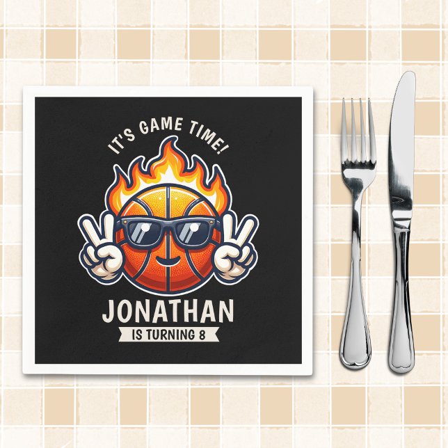 Fun Birthday Boy with Basketball Theme Pappersservett (Skapare uppladdad)
