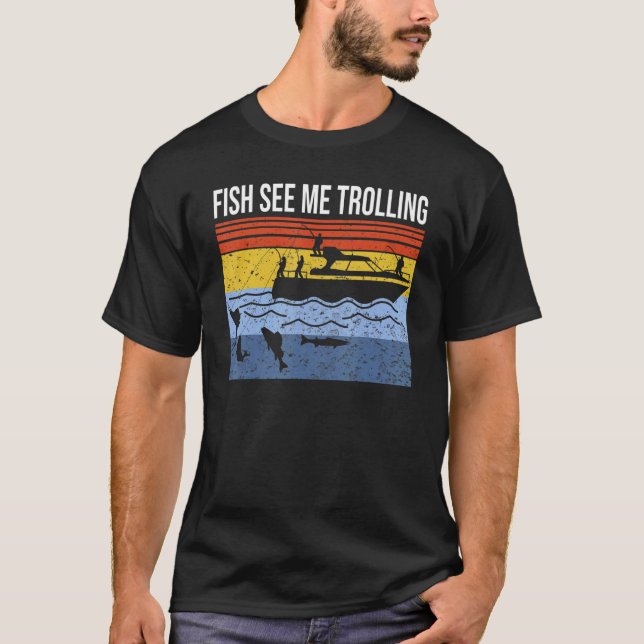 Fun boat fishing trolling fish see me trolling spi t shirt (Framsida)