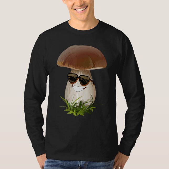 Fun Mushrooms Foraging Mycology Fungi Happy Mushro T Shirt (Framsida)