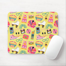 Fun retro 90s nostalgia – Y2K tech and clothing Musmatta