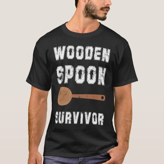 Fun Wooden Spoon Survivor Fantastic T Shirt (Framsida)