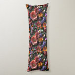 Funda para edredón kroppskudde<br><div class="desc">This design was created exclusively for Zazzle, made for those who appreciate the kind of detail that turns a gift or space into something unforgettable. Each flower in this composition doesn’t just decorate—it radiates its own life and color. This is not just a floral arrangement; it’s a celebration of natural...</div>