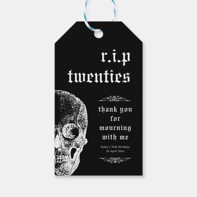 Funeral 30:e RIP 20s Funny Skull Birthday Presentetikett (Framsidan)
