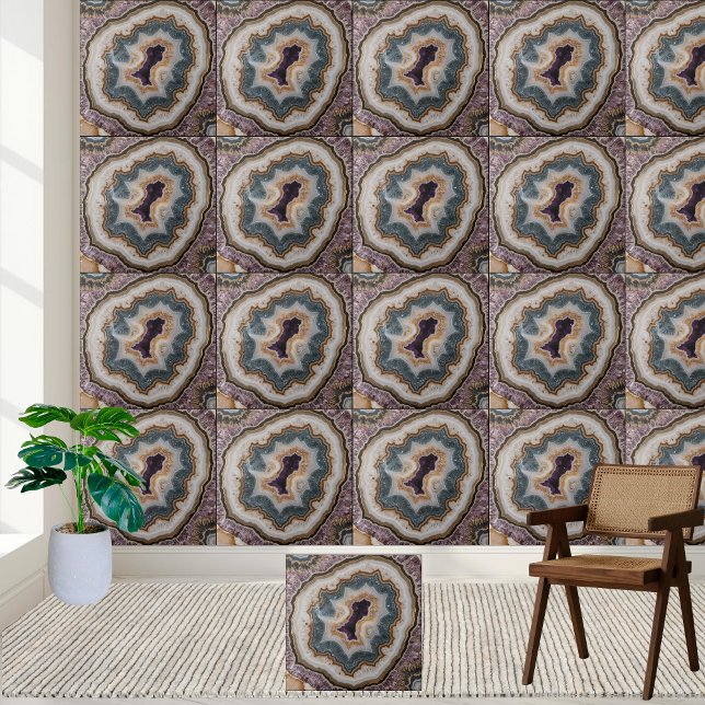 Fungerande Lila Grått White Amethyst Geode Slice Kakelplatta (Captivating Purple Gray White Amethyst Geode Slice Ceramic Tile)
