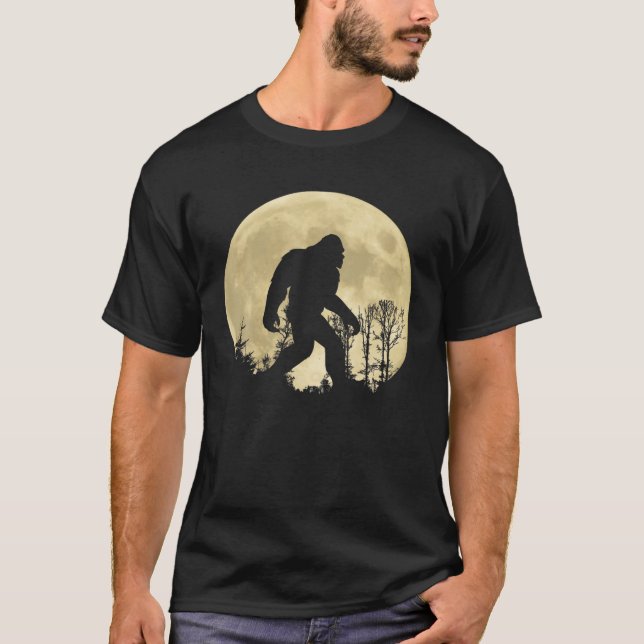 Fungny Bigfoot Sasquatch Full Moon Forest T Shirt (Framsida)