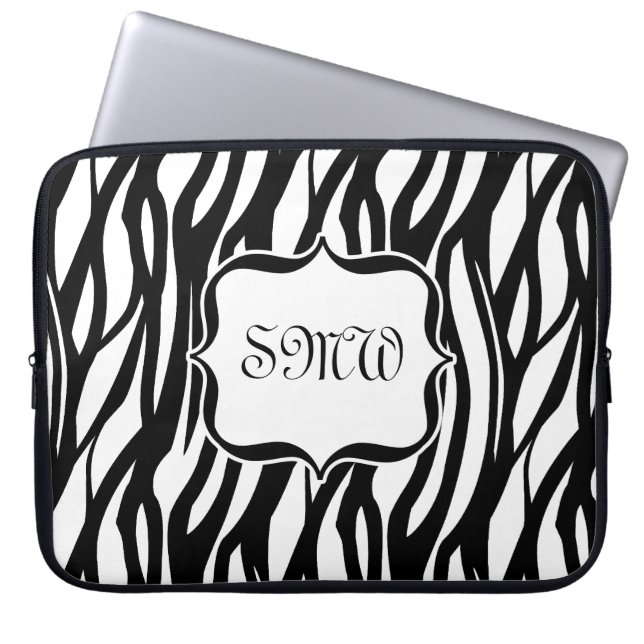 Funky Black/White Zebra Monogram Laptop Fodral (Framsidan)