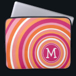 Funky Circle Mönster med Monogram Laptop Sleeve<br><div class="desc">Ljusstark och färglös design med massor av kurvor och punkter. Om du behöver justera teckningen för att ändra teckensnittet klickar du på knappen Anpassa.</div>