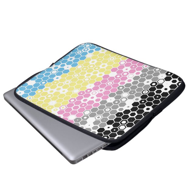 Funky Geometrisk Modern Abstrakt Polygender Pride  Laptop Fodral (Framre botten)