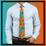 Funky orange solblommor med akvblått slips<br><div class="desc">Funky orange solblommor med vattenblått från Loud och Sassy för att göra dig ljusare!</div>