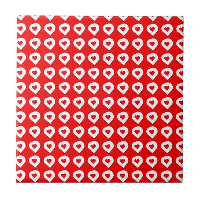 Funky Red & White Hearts Kakelplatta (Framsidan)