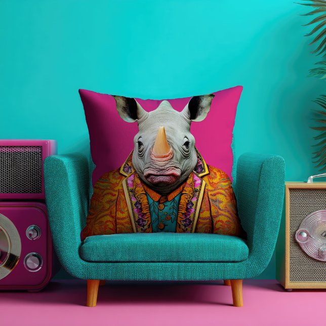 Funky Rhino Porträtt Shock rosa Kudde (Skapare uppladdad)