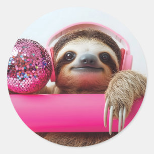 Funky Sloth med Rosa-hörlurar och Disco Boll Runt Klistermärke