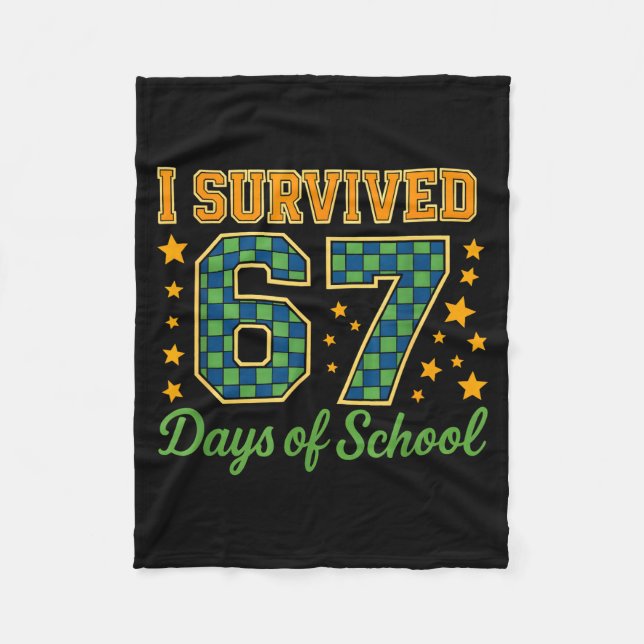 Funny 67 School Meme Design _ I Survived 67 Days  Fleecefilt (Framsidan)