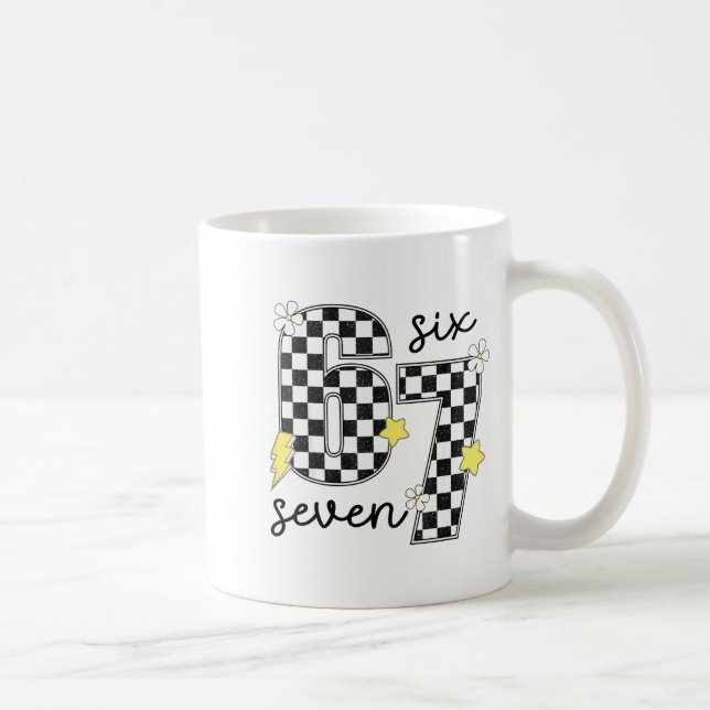 Funny 67 Six Seven Meme Slang 6-7 Checkered Number Kaffemugg (Höger)