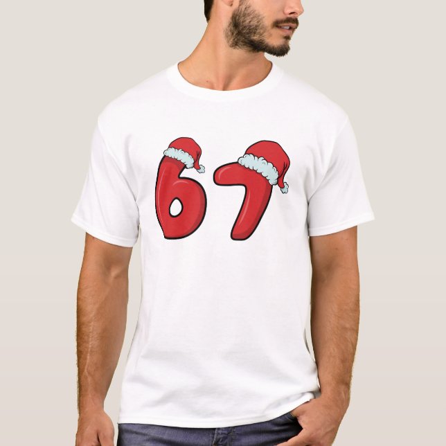 Funny 6 7 Santa Hat Christmas  T Shirt (Framsida)
