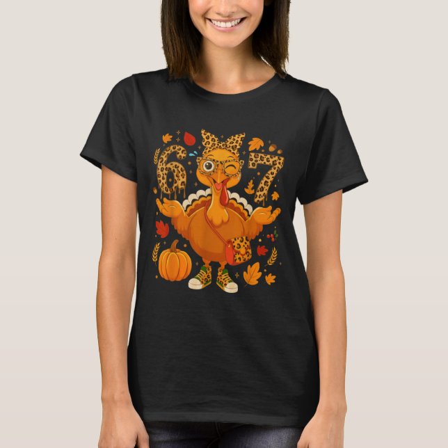 Funny 6 7 Thanksgiving Leopard Bow Turkey Six Seve T Shirt (Framsida)