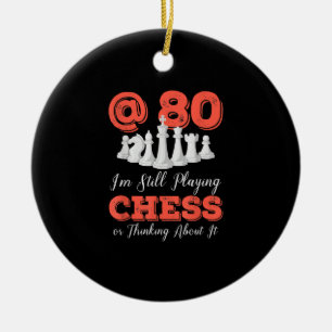Funny 80:e födelsedagsgåva - 80 år gammal Chess Julgransprydnad Keramik