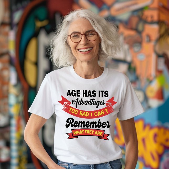 Funny ålder har en fördelaktig offert t shirt (Skapare uppladdad)