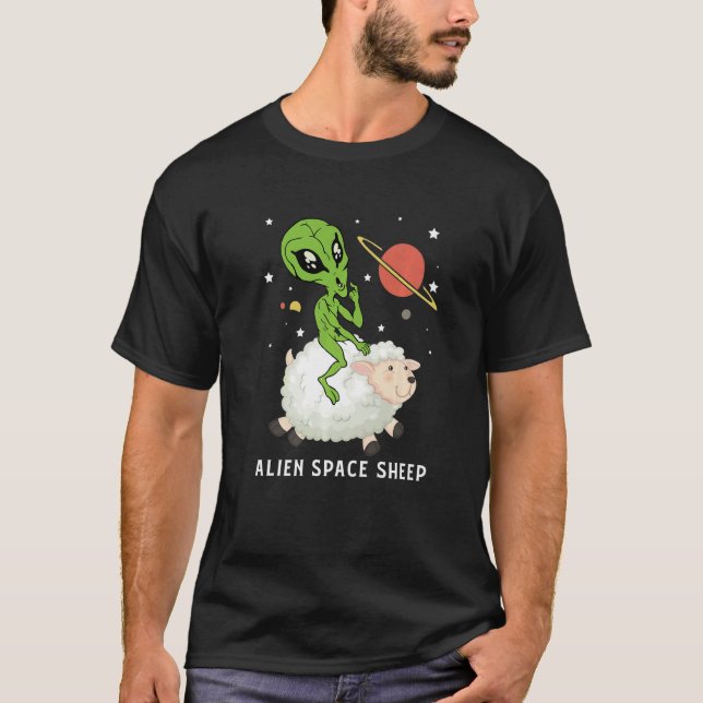 Funny Aliens On A Sheep Funny Aliens Costume Alien T Shirt (Framsida)