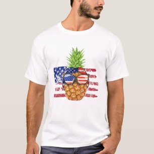 Funny ananas Wearing Sunglass American Flagga 4 T Shirt