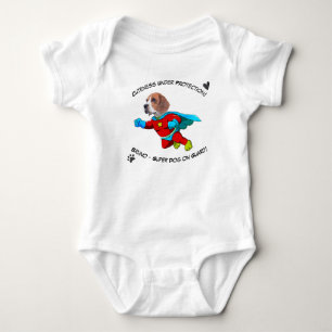 Funny Ansikte Cute baby skyddas av Superdog Funn T Shirt
