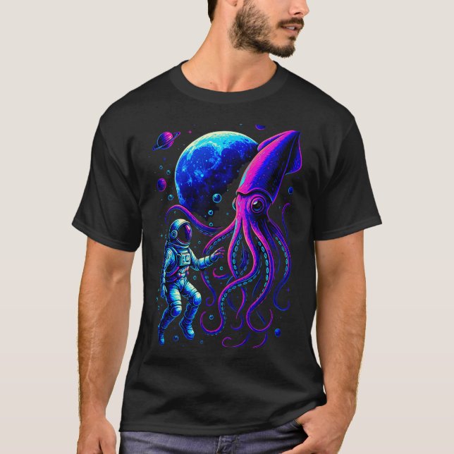 Funny Astronaut And Squid In Underwater Space With T Shirt (Framsida)