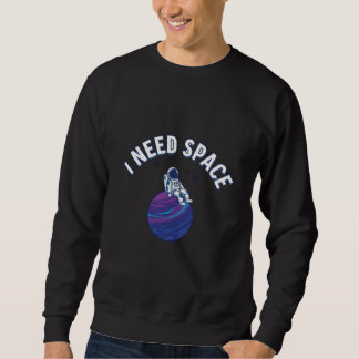 Funny Astronaut Cartoon with “I Need Space” Quote Lång Ärmad Tröja