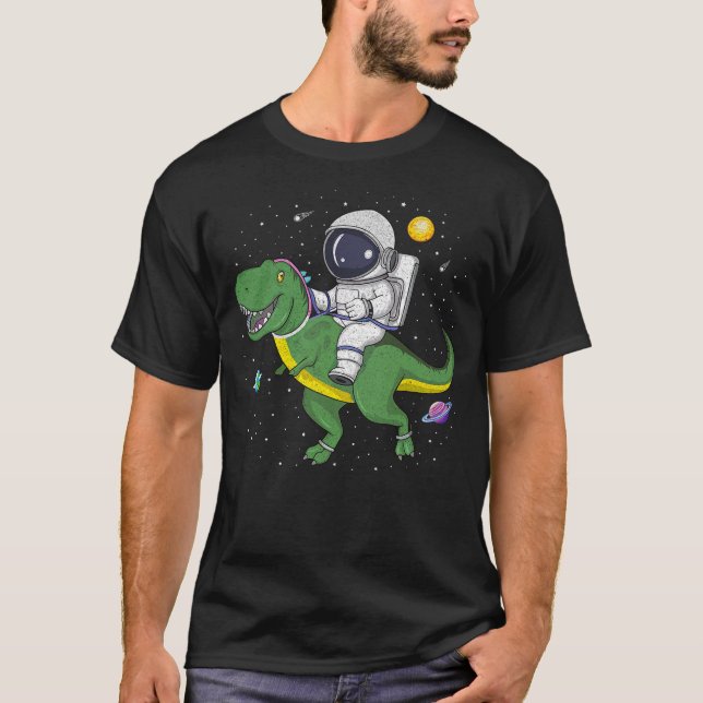 Funny Astronaut Riding T-Rex in Space Dinosaur Men T Shirt (Framsida)
