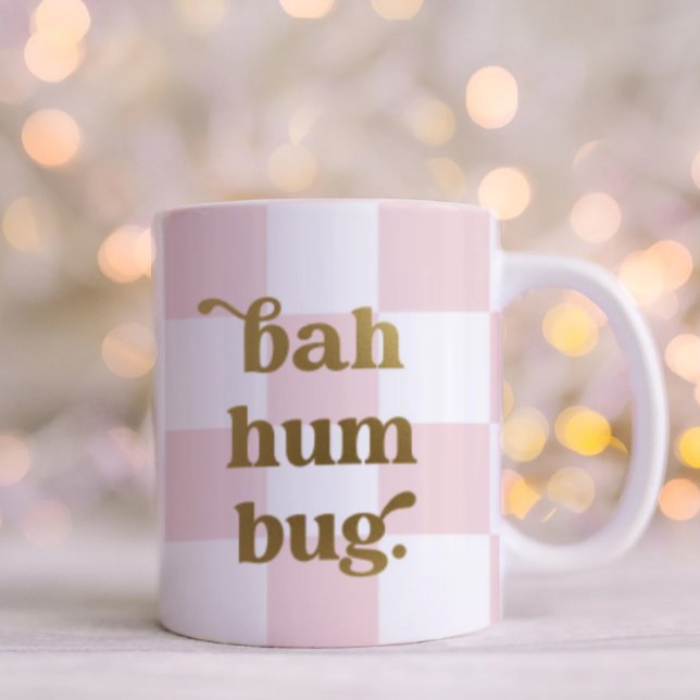 Funny Bah Humbug Typography Checkered Rosa Kaffemugg (Skapare uppladdad)