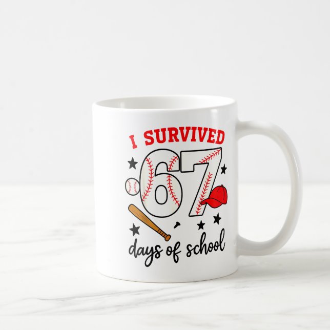 Funny Baseball I Survived 67 Days Of School Design Kaffemugg (Höger)