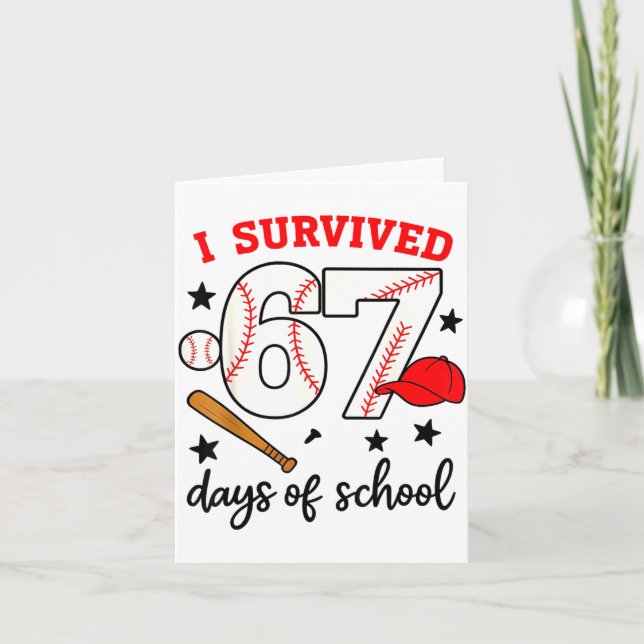 Funny Baseball I Survived 67 Days Of School Design Kort (Framsida)