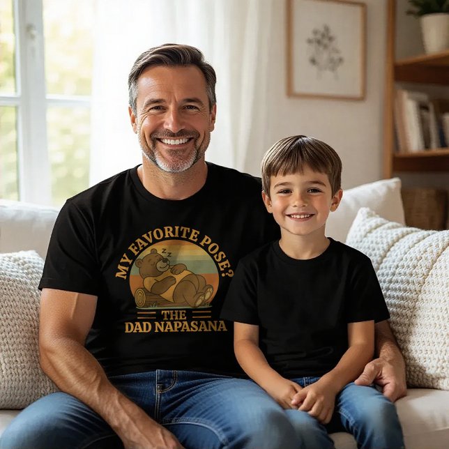 Funny Bear Pappa Napasana Yoga T-Shirt (Skapare uppladdad)