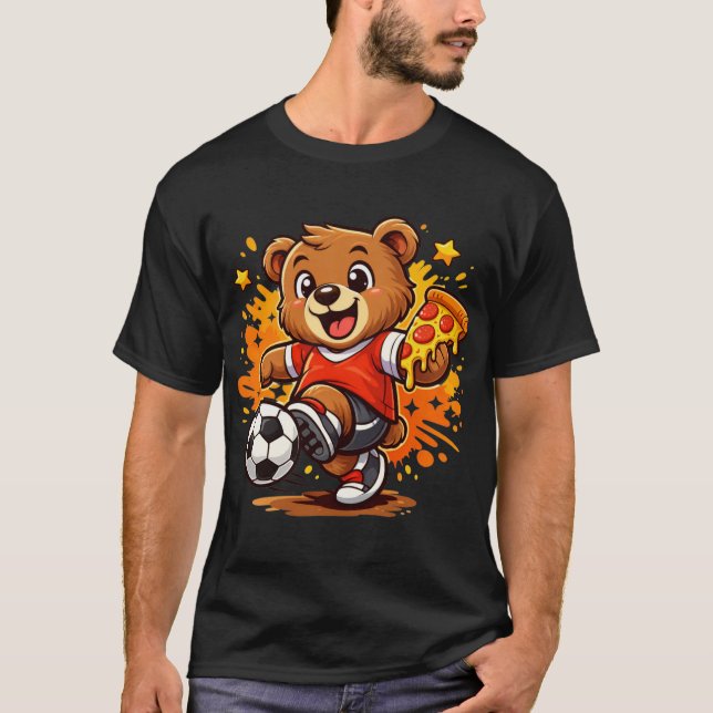 Funny Bear Playing Soccer Eating Pizza T Shirt (Framsida)