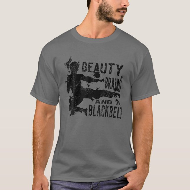 Funny Beauty Brains A Black Bälte | Cute Karate Qu T Shirt (Framsida)