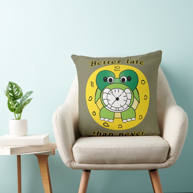 Funny "Better Late Than Never" Turtle Alarm Clock  Kudde (Stol)