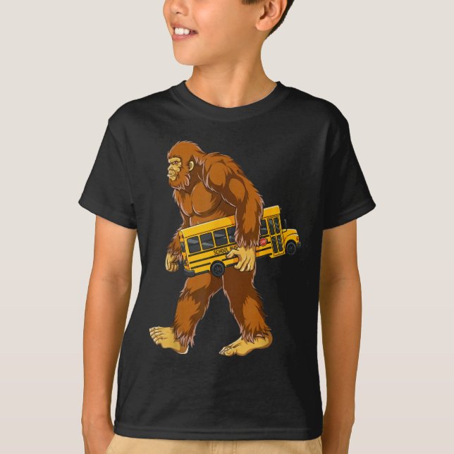 Funny Bigfoot Bus Driver Sasquatch School Bus Love T Shirt (Framsida)
