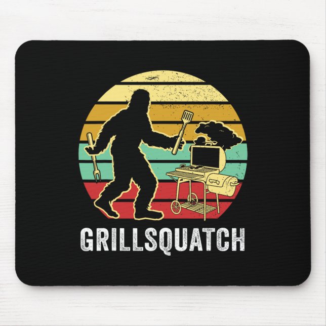 Funny Bigfoot Grilling Sasquatch Pitmaster Grill L Musmatta (Framsidan)