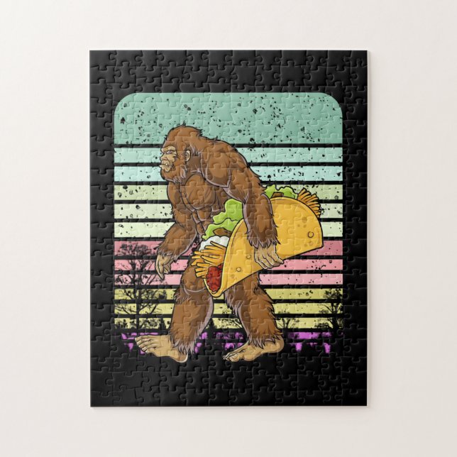 Funny Bigfoot Holding A Taco Pussel (Vertikal)
