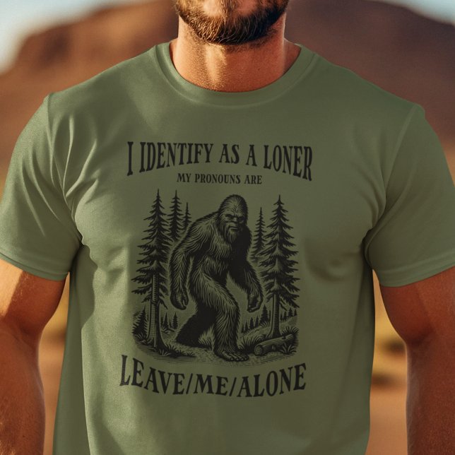 Funny Bigfoot Pronouns Manar T Shirt (Skapare uppladdad)