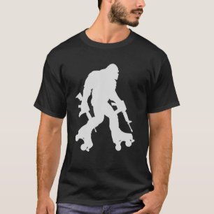 Funny Bigfoot Roller Skating Sasquatch 70S 80S Ska T Shirt