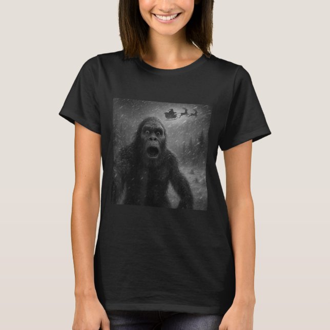 Funny Bigfoot Sasquatch Selfie Santa Claus Xmas Ch T Shirt (Framsida)