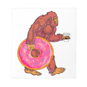 Funny Bigfoot Walking med Large Donut och kaffe Anteckningsblock