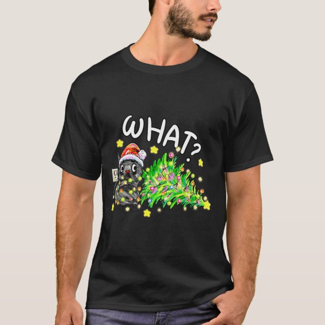 Funny Black Cat Gift Pushing Christmas Tree Over C T Shirt (Framsida)