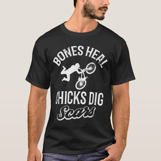 Funny Bones Heal Chicks Dig S Bmx Biking  T Shirt (Framsida)