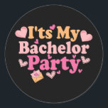 Funny Bride Groom Bröllop Bachelor Bachelorette Pa Runt Klistermärke<br><div class="desc">Funny Bride Groom Bröllop Bachelor Bachelorette Party</div>