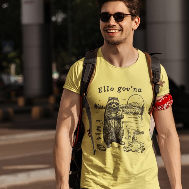 Funny British Raccoon Eating Sopor Campfire T Shirt (Skapare uppladdad)