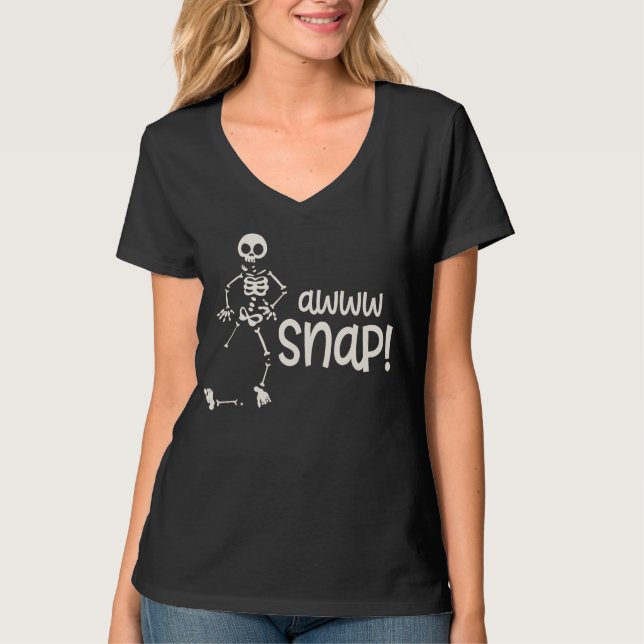 Funny Broken Foot Awww Closure! Skeleton T Shirt (Framsida)